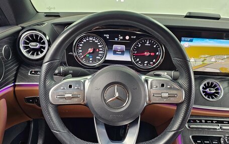 Mercedes-Benz E-Класс, 2018 год, 2 813 000 рублей, 15 фотография