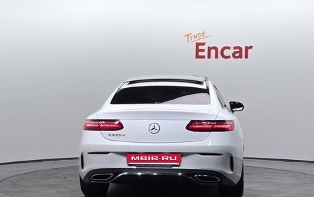 Mercedes-Benz E-Класс, 2019 год, 3 102 000 рублей, 3 фотография