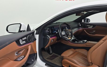 Mercedes-Benz E-Класс, 2019 год, 3 102 000 рублей, 20 фотография