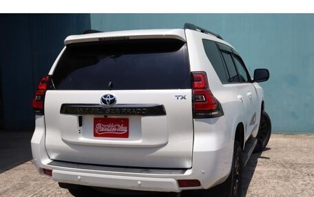 Toyota Land Cruiser Prado 150 рестайлинг 2, 2021 год, 3 800 000 рублей, 2 фотография
