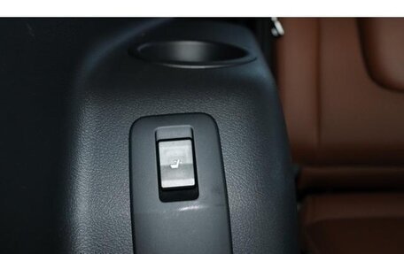 Toyota Land Cruiser Prado 150 рестайлинг 2, 2021 год, 3 800 000 рублей, 15 фотография