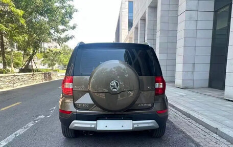 Skoda Yeti I рестайлинг, 2017 год, 1 550 055 рублей, 6 фотография