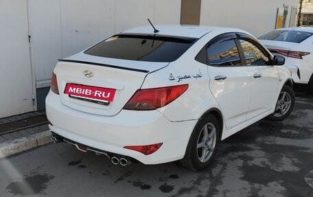 Hyundai Solaris II рестайлинг, 2016 год, 580 000 рублей, 2 фотография