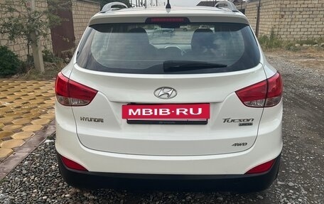 Hyundai Tucson III, 2011 год, 1 500 000 рублей, 3 фотография