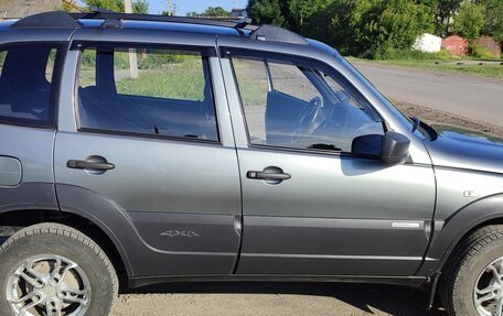 Chevrolet Niva I рестайлинг, 2013 год, 670 000 рублей, 3 фотография