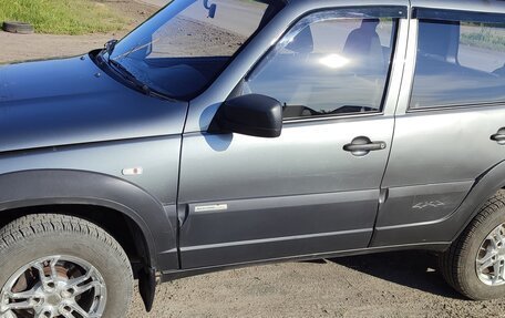 Chevrolet Niva I рестайлинг, 2013 год, 670 000 рублей, 2 фотография