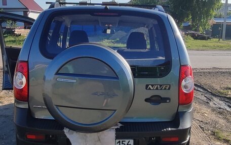 Chevrolet Niva I рестайлинг, 2013 год, 670 000 рублей, 4 фотография