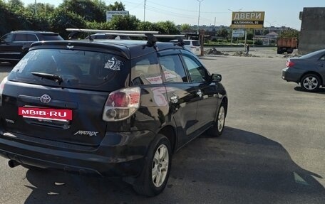 Toyota Matrix, 2004 год, 520 000 рублей, 10 фотография