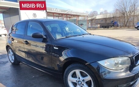 BMW 1 серия, 2007 год, 600 000 рублей, 10 фотография