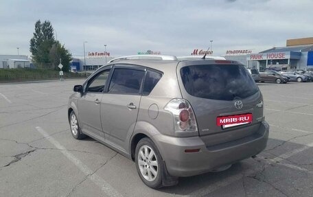 Toyota Corolla Verso I, 2005 год, 825 000 рублей, 5 фотография