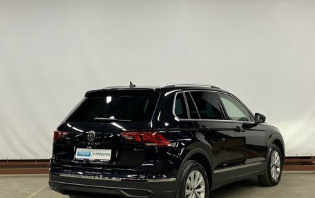 Volkswagen Tiguan II, 2021 год, 3 319 000 рублей, 5 фотография