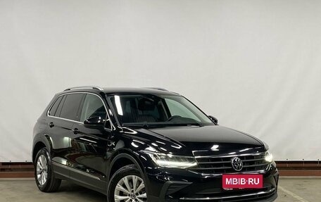 Volkswagen Tiguan II, 2021 год, 3 319 000 рублей, 3 фотография