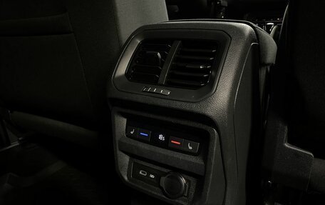 Volkswagen Tiguan II, 2021 год, 3 319 000 рублей, 23 фотография