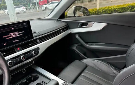 Audi A4, 2022 год, 2 580 000 рублей, 14 фотография