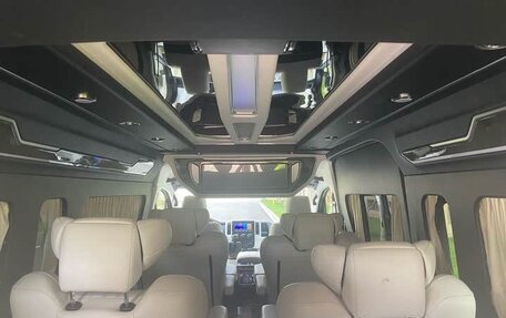 Toyota HiAce H200, 2021 год, 4 207 030 рублей, 3 фотография