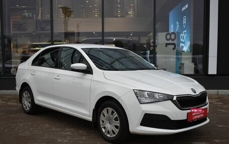 Skoda Rapid II, 2021 год, 1 370 000 рублей, 3 фотография