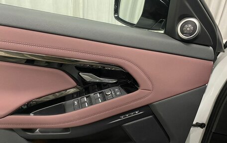 Land Rover Range Rover Evoque II, 2024 год, 6 500 000 рублей, 11 фотография
