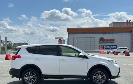 Toyota RAV4, 2013 год, 1 850 000 рублей, 7 фотография