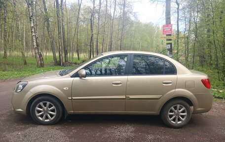 KIA Rio II, 2010 год, 525 000 рублей, 2 фотография