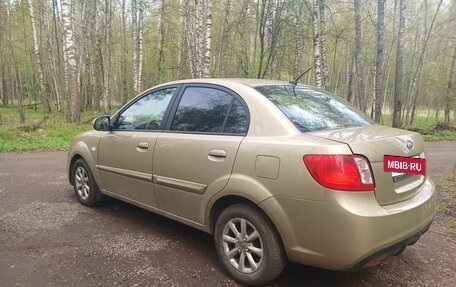 KIA Rio II, 2010 год, 525 000 рублей, 3 фотография