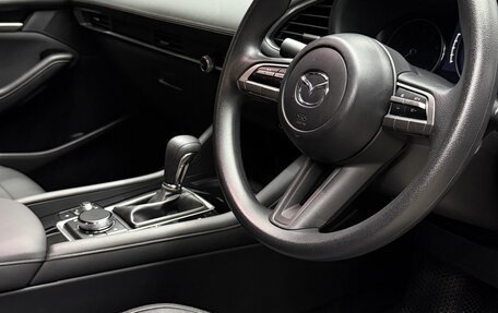 Mazda 3, 2020 год, 2 100 000 рублей, 5 фотография