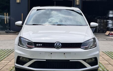 Volkswagen Polo VI (EU Market), 2015 год, 1 350 055 рублей, 2 фотография