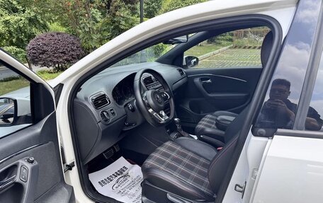 Volkswagen Polo VI (EU Market), 2015 год, 1 350 055 рублей, 8 фотография