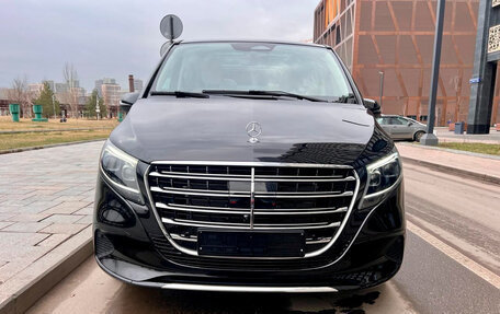 Mercedes-Benz V-Класс, 2024 год, 19 900 000 рублей, 4 фотография