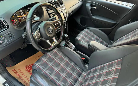 Volkswagen Polo VI (EU Market), 2015 год, 1 250 055 рублей, 8 фотография