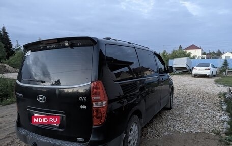 Hyundai Grand Starex Grand Starex I рестайлинг 2, 2011 год, 1 200 000 рублей, 2 фотография