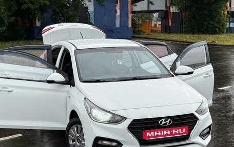 Hyundai Solaris II рестайлинг, 2017 год, 995 000 рублей, 13 фотография