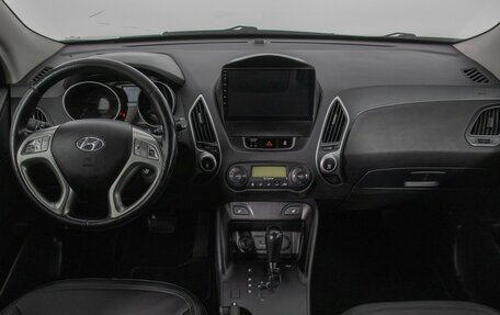 Hyundai ix35 I рестайлинг, 2012 год, 919 000 рублей, 13 фотография