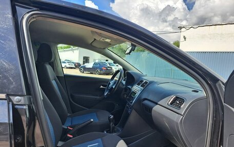 Volkswagen Polo VI (EU Market), 2013 год, 11 фотография