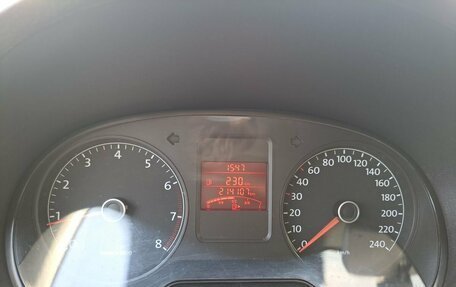 Volkswagen Polo VI (EU Market), 2013 год, 13 фотография