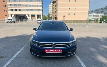 Volkswagen Passat B8 рестайлинг, 2019 год, 2 575 000 рублей, 3 фотография