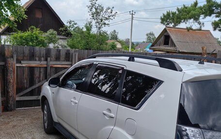 Mitsubishi Outlander III рестайлинг 3, 2011 год, 1 680 000 рублей, 7 фотография
