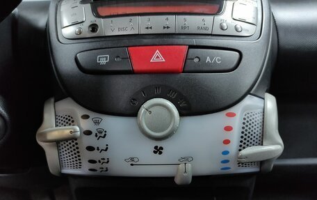 Peugeot 107 I рестайлинг, 2012 год, 630 000 рублей, 13 фотография