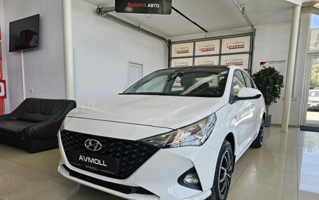 Hyundai Solaris II рестайлинг, 2021 год, 1 715 000 рублей, 2 фотография
