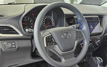Hyundai Solaris II рестайлинг, 2021 год, 1 715 000 рублей, 11 фотография