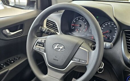 Hyundai Solaris II рестайлинг, 2021 год, 1 715 000 рублей, 21 фотография