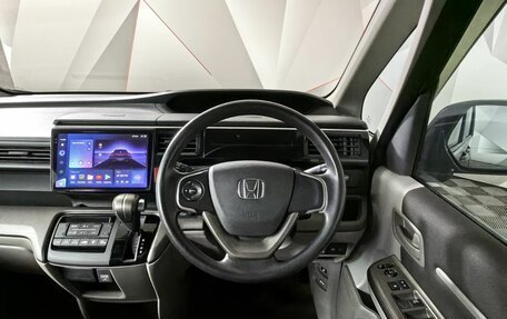 Honda Stepwgn IV, 2016 год, 1 645 000 рублей, 19 фотография