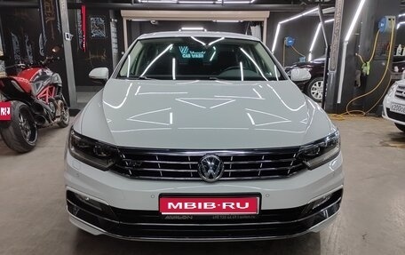 Volkswagen Passat B8 рестайлинг, 2018 год, 2 400 000 рублей, 1 фотография