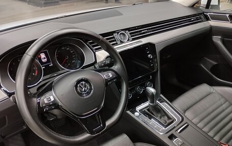 Volkswagen Passat B8 рестайлинг, 2018 год, 2 400 000 рублей, 7 фотография