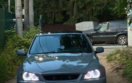 Toyota Altezza, 2001 год, 1 150 000 рублей, 5 фотография
