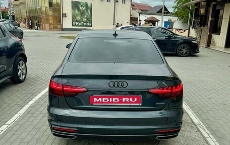 Audi A4, 2020 год, 2 750 000 рублей, 3 фотография