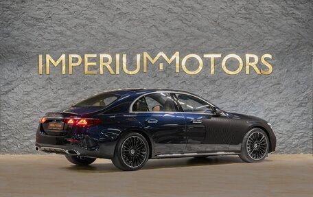 Mercedes-Benz E-Класс, 2025 год, 10 390 000 рублей, 3 фотография