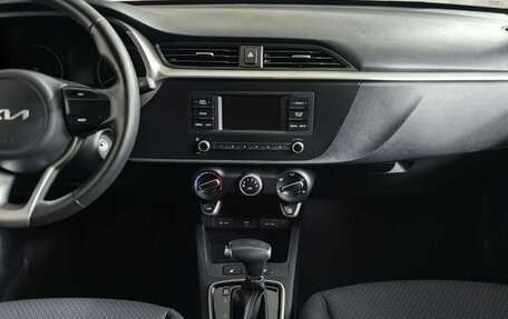 KIA Rio IV, 2022 год, 1 697 000 рублей, 13 фотография