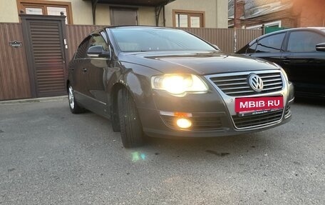 Volkswagen Passat B6, 2010 год, 735 000 рублей, 2 фотография