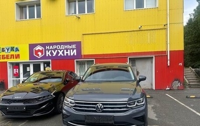 Volkswagen Tiguan II, 2022 год, 3 000 000 рублей, 1 фотография