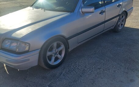 Mercedes-Benz C-Класс, 1993 год, 170 000 рублей, 3 фотография
